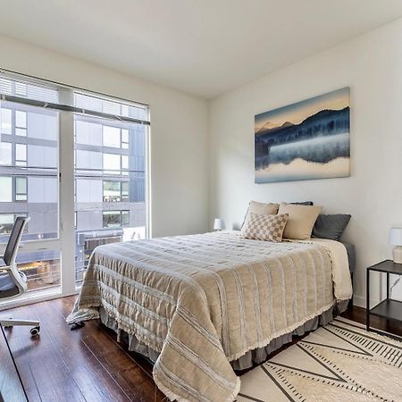 Close Downtown Modern Apartment - Pet Friendly, Wifi, Rooftop Views Seattle Exterior foto